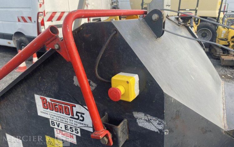 BUGNOT BROYEUR DE BRANCHE  BVE55