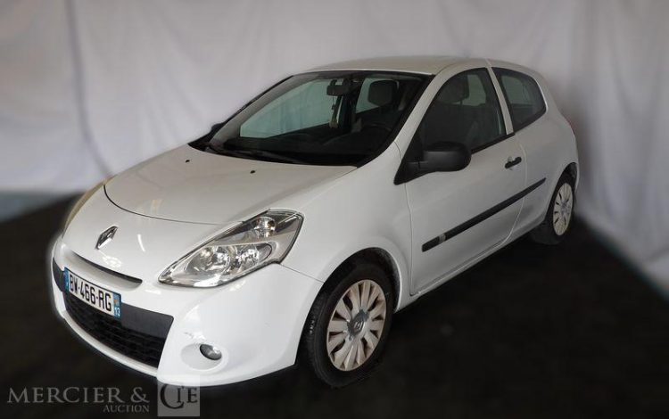 RENAULT CLIO STE 75CH AIR  BW-466-RG
