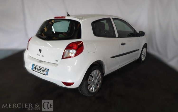 RENAULT CLIO STE 75CH AIR  BW-466-RG