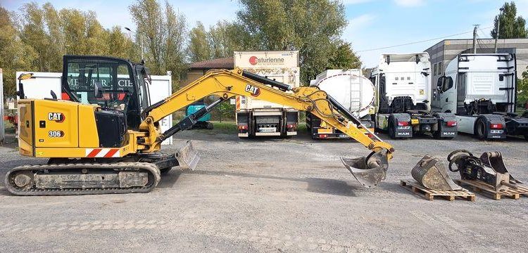 CATERPILLAR PELLE SUR CHENILLES 306-CR – DIESEL – 6,4 TONNES – 1715 HEURES – ANNEE 2021  CAT311