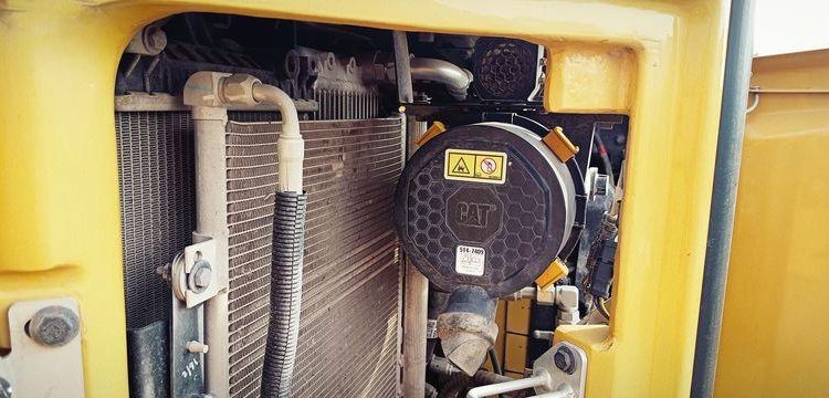 CATERPILLAR PELLE SUR CHENILLES 306-CR – DIESEL – 6,4 TONNES – 1715 HEURES – ANNEE 2021  CAT311