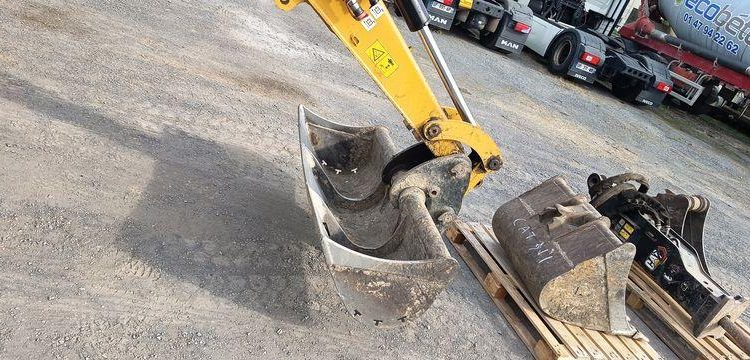 CATERPILLAR PELLE SUR CHENILLES 306-CR – DIESEL – 6,4 TONNES – 1715 HEURES – ANNEE 2021  CAT311