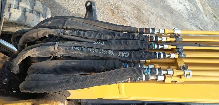 CATERPILLAR PELLE SUR CHENILLES 306-CR – DIESEL – 6,4 TONNES – 1715 HEURES – ANNEE 2021  CAT311