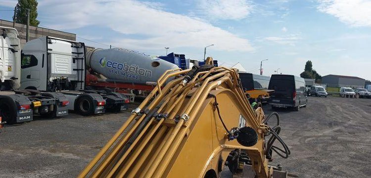 CATERPILLAR PELLE SUR CHENILLES 306-CR – DIESEL – 6,4 TONNES – 1715 HEURES – ANNEE 2021  CAT311