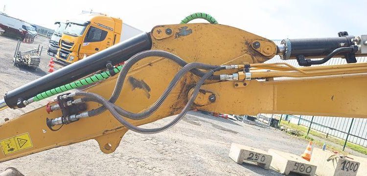 CATERPILLAR PELLE SUR CHENILLES 306-CR – DIESEL – 6,4 TONNES – 1715 HEURES – ANNEE 2021  CAT311