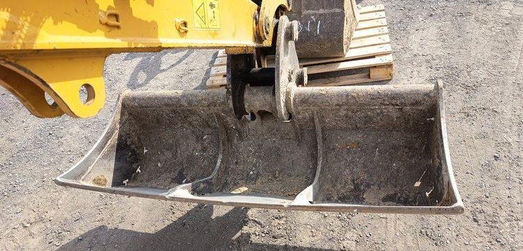 CATERPILLAR PELLE SUR CHENILLES 306-CR – DIESEL – 6,4 TONNES – 1715 HEURES – ANNEE 2021  CAT311