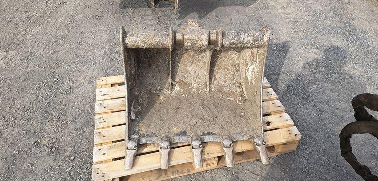 CATERPILLAR PELLE SUR CHENILLES 306-CR – DIESEL – 6,4 TONNES – 1715 HEURES – ANNEE 2021  CAT311