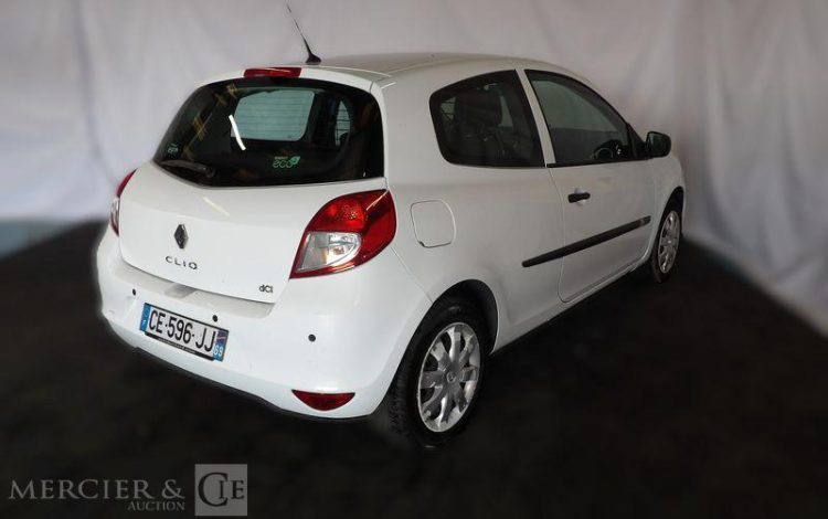 RENAULT CLIO DCI  CE-596-JJ