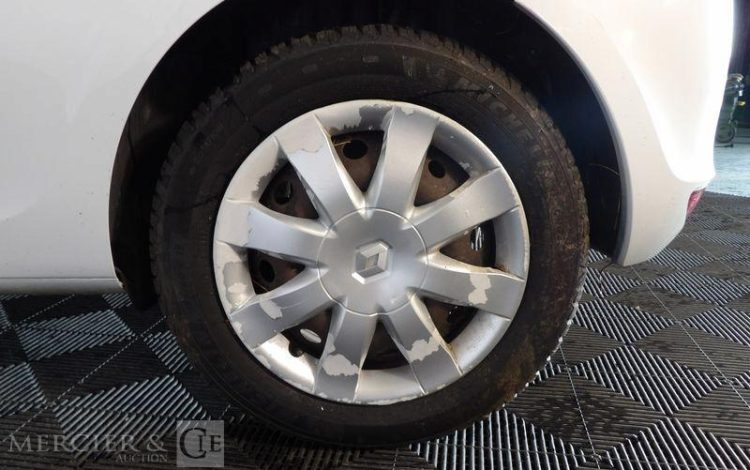 RENAULT CLIO DCI  CE-596-JJ