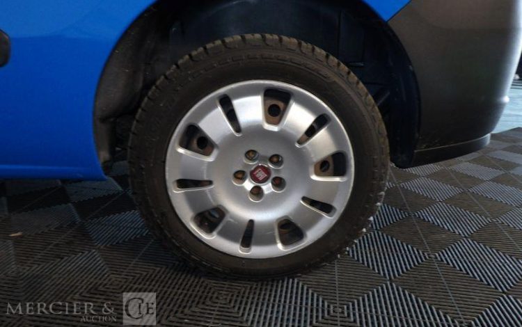 FIAT DOBLO GNV  CK-094-RR