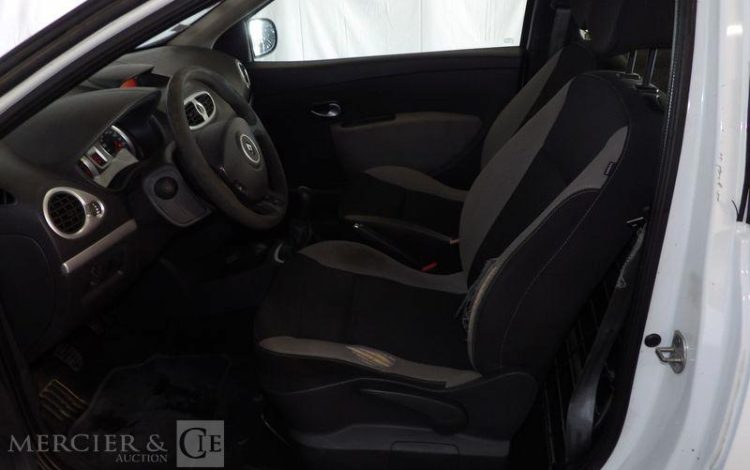 RENAULT CLIO III DCI  CL-827-PD
