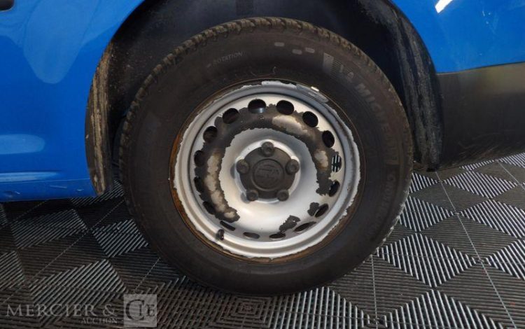 VOLKSWAGEN CADDY GPL  CN-495-JL