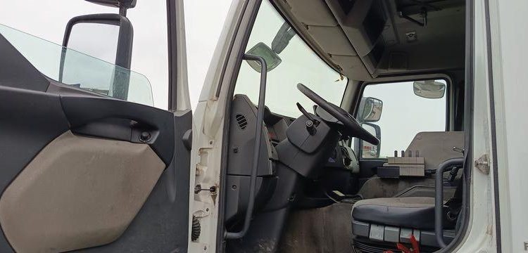 RENAULT PREMIUM LANDER 380 DXI 6X2 AVEC GRUE HMF ET BRAS AMPLIROLL MARREL – 239076 KMS BLANC CT-994-DY