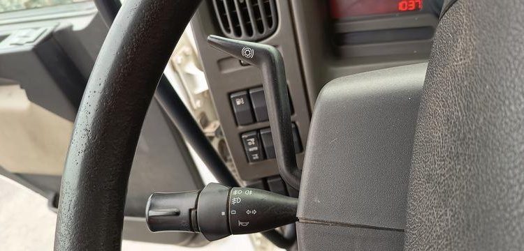 RENAULT PREMIUM LANDER 380 DXI 6X2 AVEC GRUE HMF ET BRAS AMPLIROLL MARREL – 239076 KMS BLANC CT-994-DY