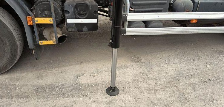 RENAULT PREMIUM LANDER 380 DXI 6X2 AVEC GRUE HMF ET BRAS AMPLIROLL MARREL – 239076 KMS BLANC CT-994-DY