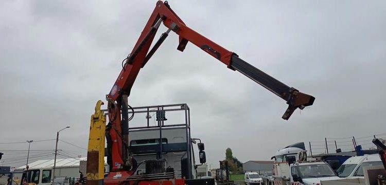RENAULT PREMIUM LANDER 380 DXI 6X2 AVEC GRUE HMF ET BRAS AMPLIROLL MARREL – 239076 KMS BLANC CT-994-DY