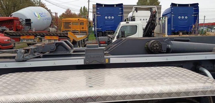 RENAULT PREMIUM LANDER 380 DXI 6X2 AVEC GRUE HMF ET BRAS AMPLIROLL MARREL – 239076 KMS BLANC CT-994-DY