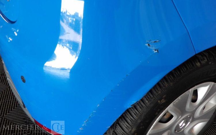 RENAULT CLIO IV BLEU CW-270-LX