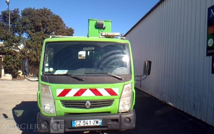 RENAULT MAXITY  AVEC NACELLE 20M  – MX2005  CZ-941-ZM