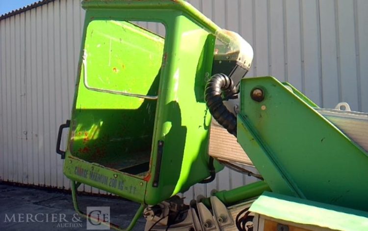 RENAULT MAXITY  AVEC NACELLE 20M  – MX2005  CZ-941-ZM