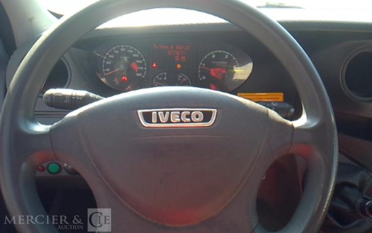 IVECO 35S AVEC NACELLE 20M  DC-572-JW