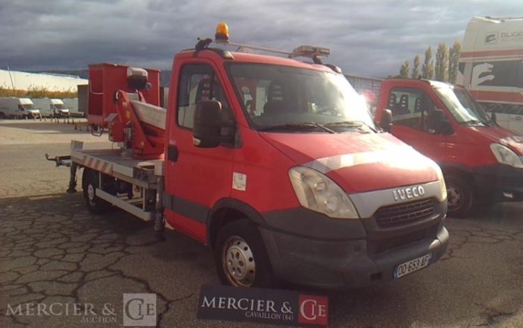 IVECO MX170 – NACELLE 16M SUR VL LEGER  DD-653-AF