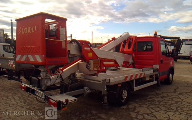 IVECO MX170 – NACELLE 16M SUR VL LEGER  DD-653-AF