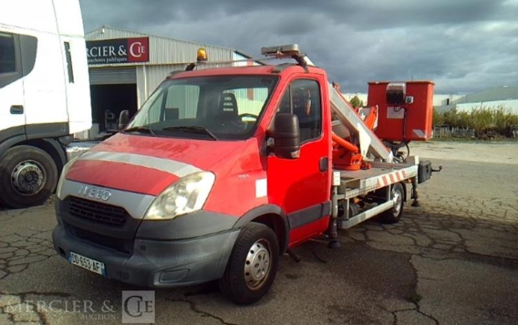 IVECO MX170 – NACELLE 16M SUR VL LEGER  DD-653-AF