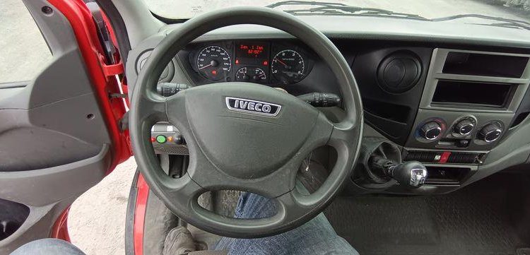 IVECO 35S AVEC NACELLE 16M  – NON ROULANT -TREUIL  DD-705-AF