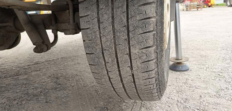 IVECO 35S AVEC NACELLE 16M  – NON ROULANT -TREUIL  DD-705-AF