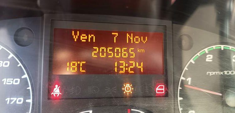 IVECO 35C  BENNE SIMPLE CABINE COFFRE  DH-493-NL