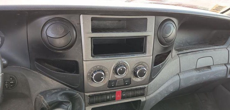IVECO 35C  BENNE SIMPLE CABINE COFFRE  DH-493-NL