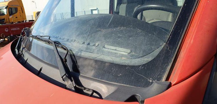 IVECO 35C  BENNE SIMPLE CABINE COFFRE  DH-493-NL