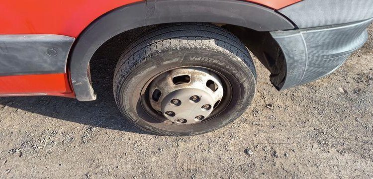 IVECO 35C  BENNE SIMPLE CABINE COFFRE  DH-493-NL