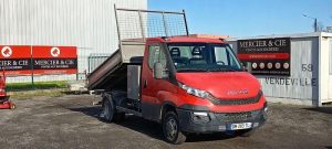 IVECO 35C13.6- CAMION BENNE SIMPLE CAB – COFFRE
  DM-283-TL