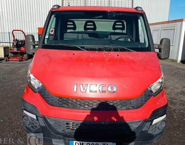 IVECO 35C13.6- CAMION BENNE SIMPLE CAB – COFFRE
  DM-283-TL