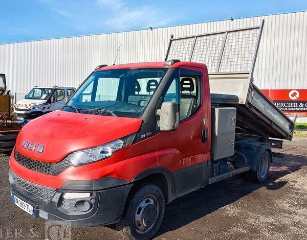 IVECO 35C13.6- CAMION BENNE SIMPLE CAB – COFFRE
  DM-283-TL