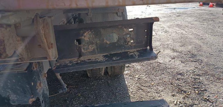 IVECO 35C13.6- CAMION BENNE SIMPLE CAB – COFFRE
  DM-283-TL