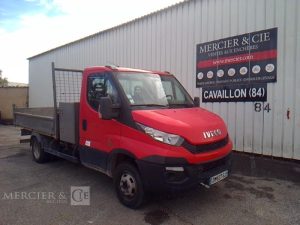 IVECO 35C  BENNE SIMPLE CABINE COFFRE – 35C13.6 – NON ROULANT  DM-637-GJ