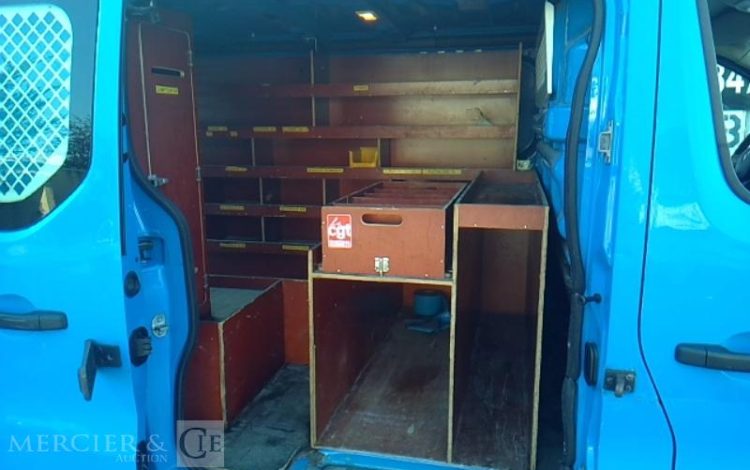 RENAULT TRAFIC III  DN-005-JH
