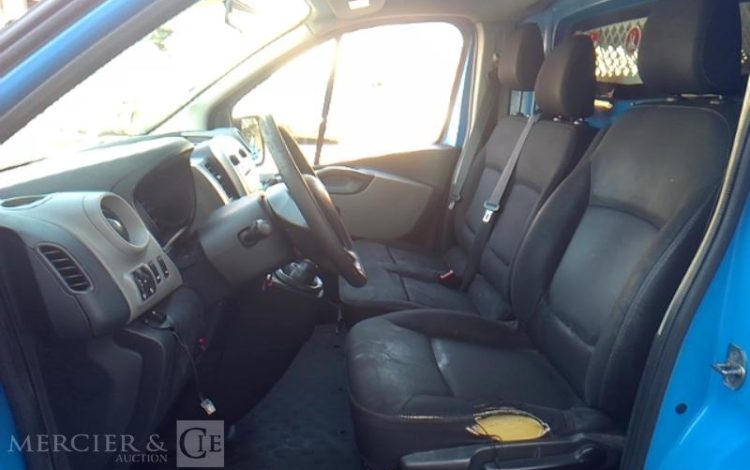 RENAULT TRAFIC III  DN-005-JH