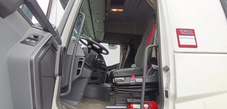 RENAULT T480 BLANC DN-113-FP