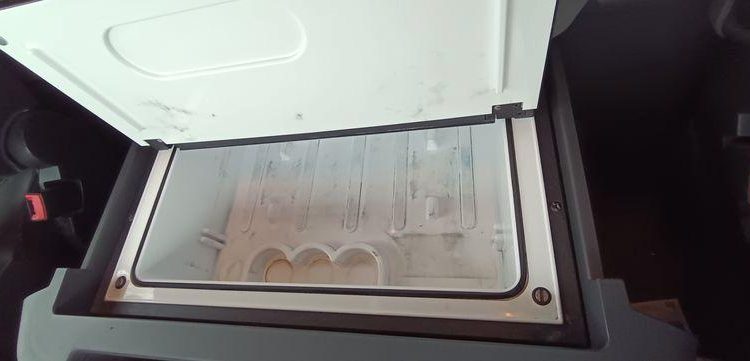 RENAULT T480 BLANC DN-113-FP
