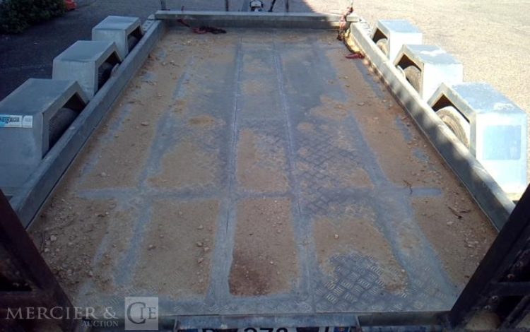 MOIROUD REMORQUE PORTE ENGIN 3 ESSIEUX PTAC 3500KG  DP-278-VJ