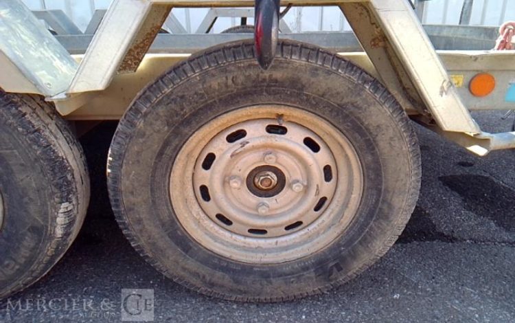 MOIROUD REMORQUE PORTE ENGIN 3 ESSIEUX PTAC 3500KG  DP-278-VJ