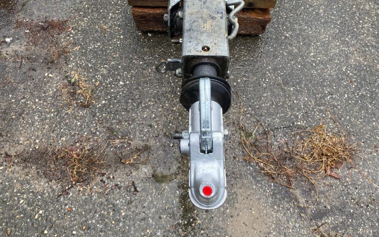MOIROUD REMORQUE PORTE ENGIN 3 ESSIEUX PTAC 3500KG  DP-278-VJ
