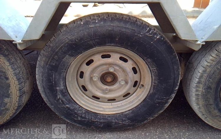 MOIROUD REMORQUE PORTE ENGIN 3 ESSIEUX PTAC 3500KG  DP-278-VJ
