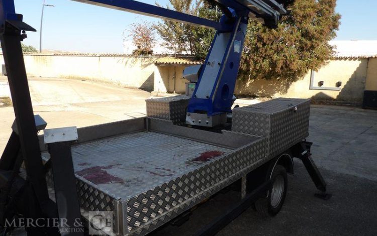 RENAULT MAXITY NACELLE SUR VL 19M  DR-504-TL
