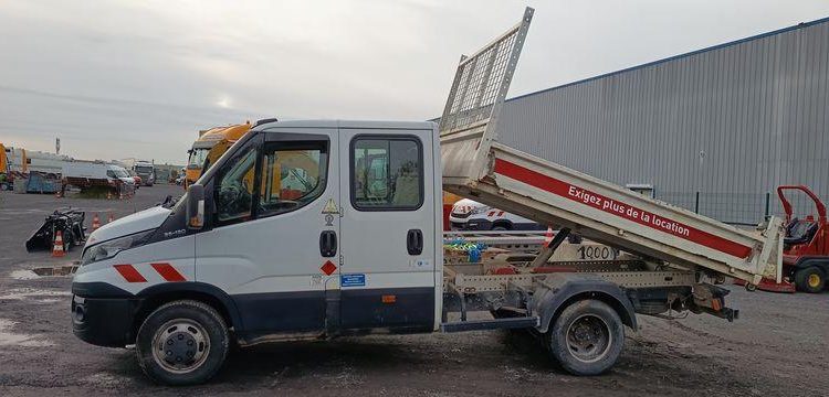 IVECO 35C13D CC – CAMION BENNE DOUBLE CAB  DS-325-CE