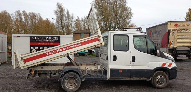 IVECO 35C13D CC – CAMION BENNE DOUBLE CAB  DS-325-CE